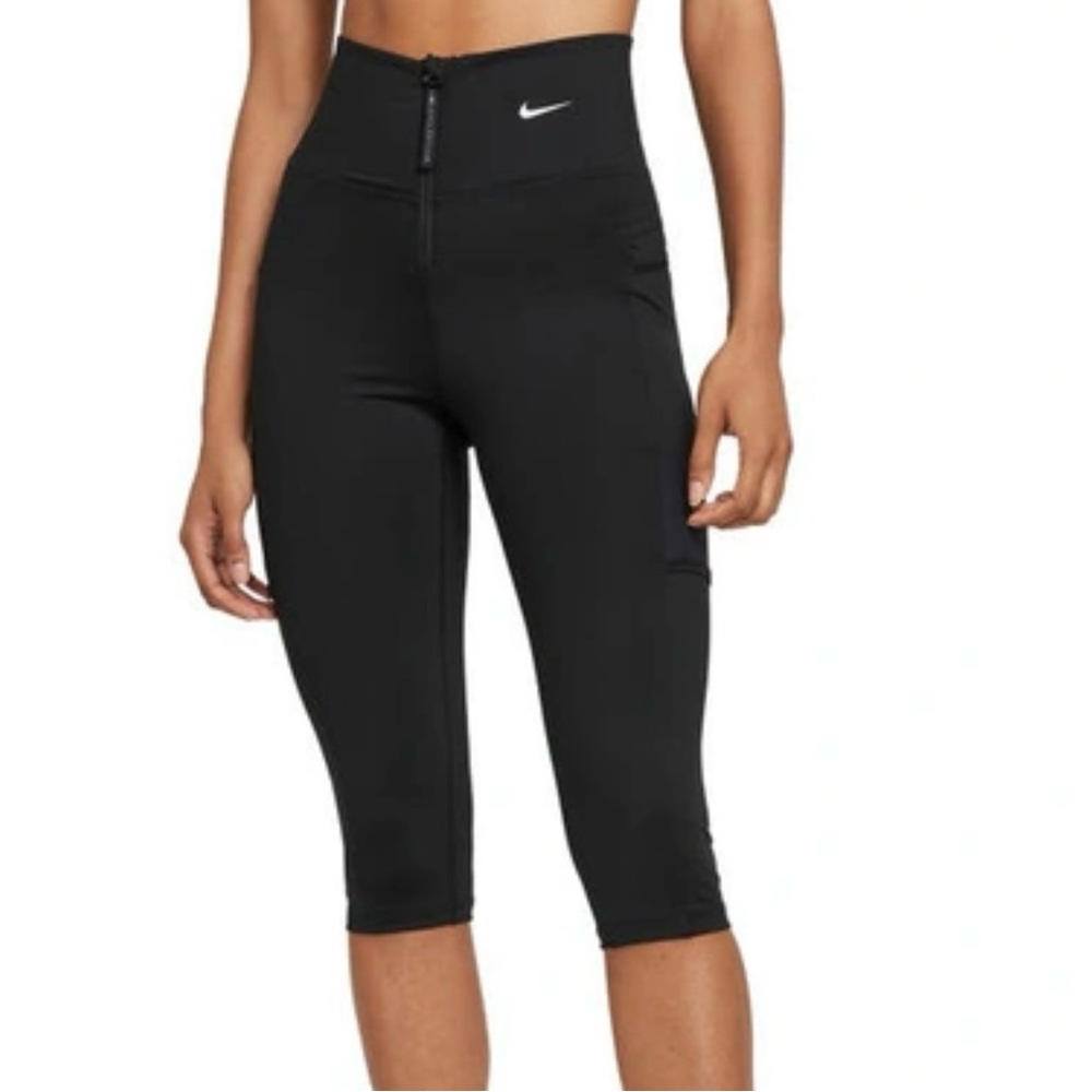 Nike Women's Black Capri Pants Naomi Osaka